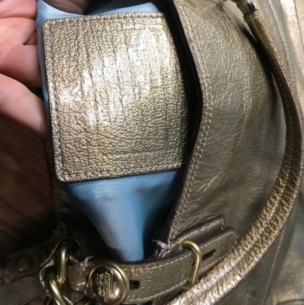 Coach Madison Gold Metallic Tote Blue Satin Lining And Charms Key Chain - Picture 10 of 12